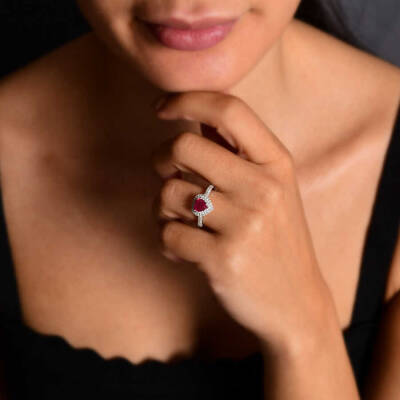 1,81 Karat Rubin Herz Design Diamantring - 4